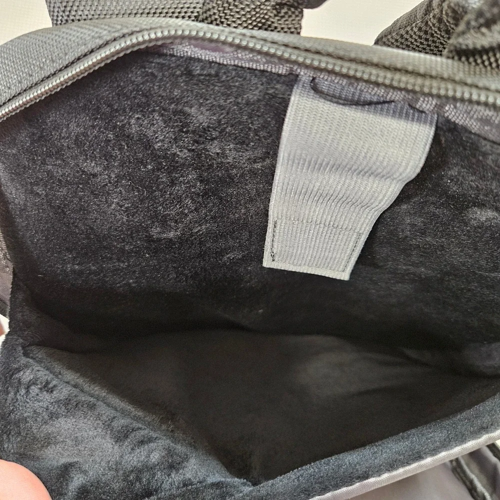 MAXcases Black Gray Slim Tech Backpack Laptop Bag with‎ USB Charging Port